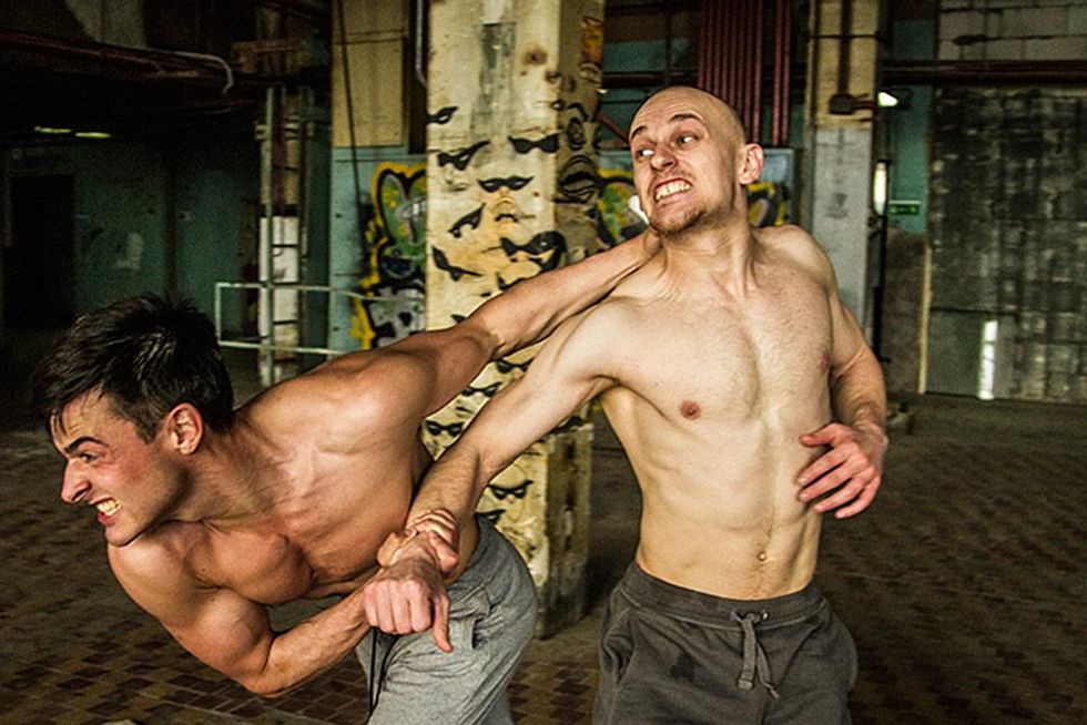 Russian-fight-club-by-alex-yocu-40