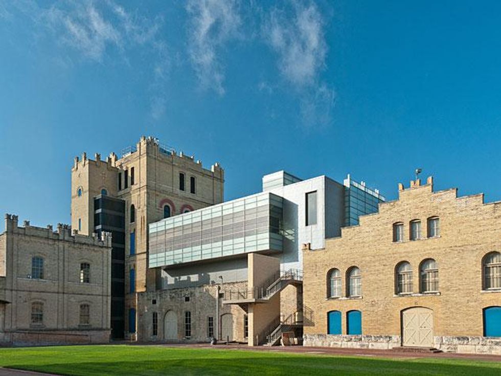 San-antonio-museum-of-artx633_0