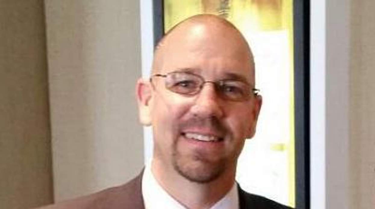 Senator-scott-schneider-x400