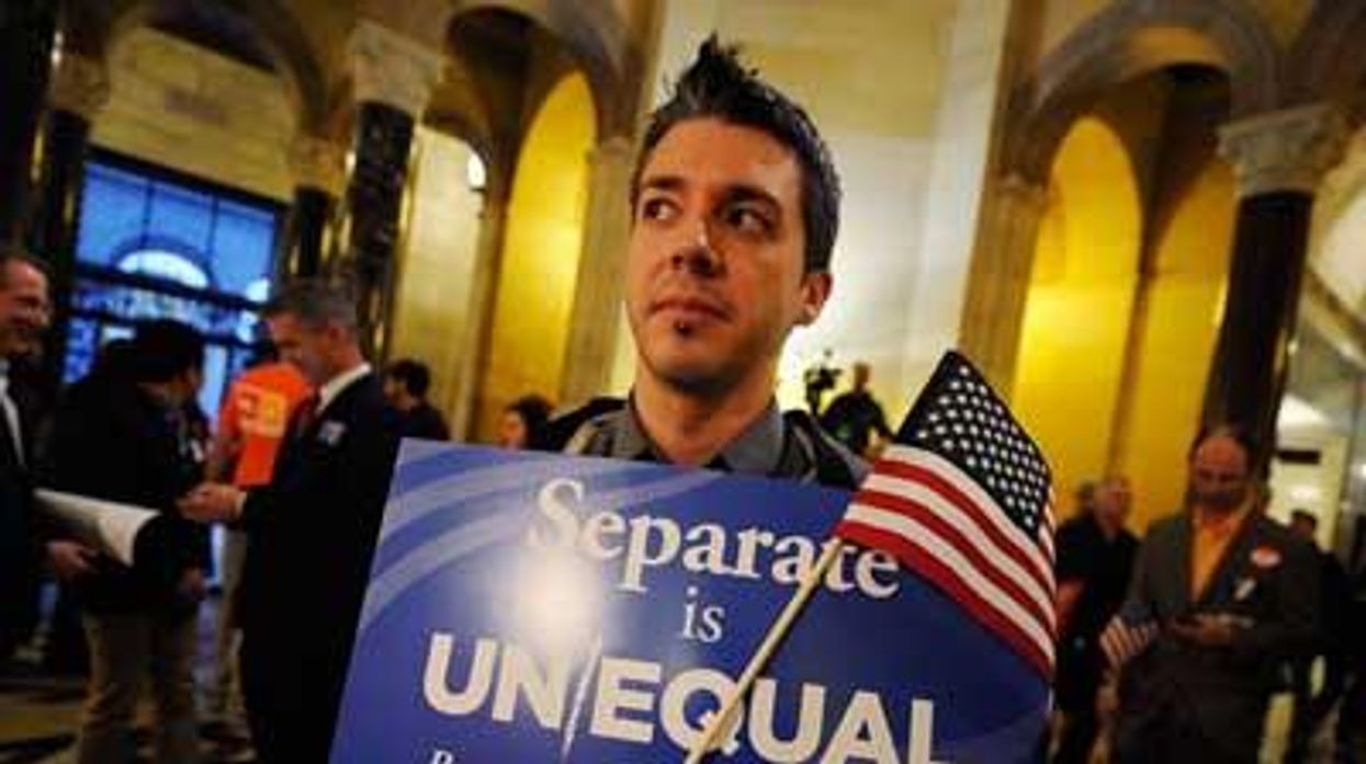 Separateisunequal_eddiereynoso_400x300