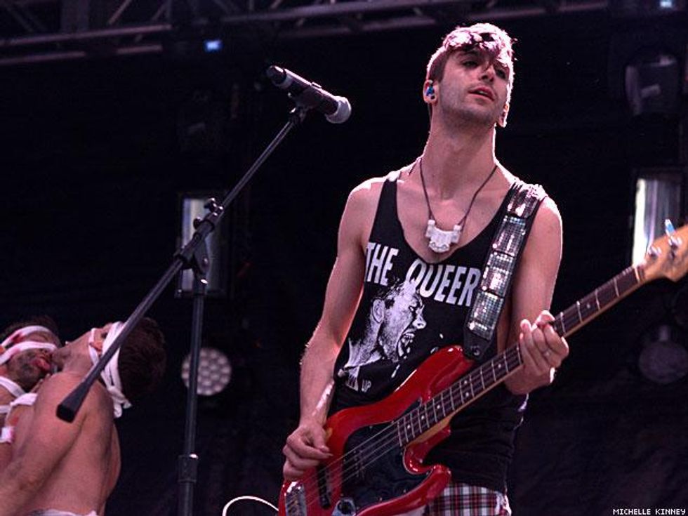 Sharon_extra02x633_0