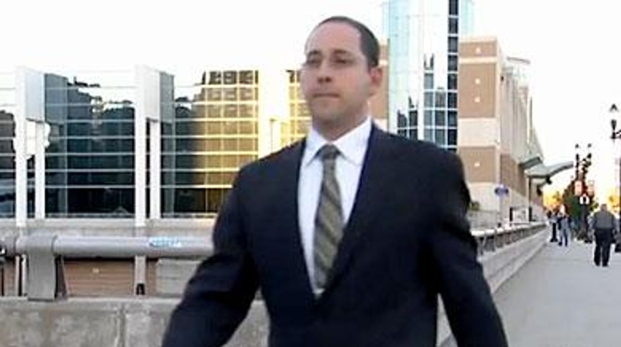 Shirvell_marchingx390_0