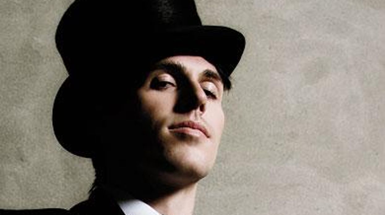 Sparro_02x390%283%29