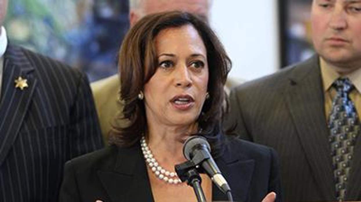 State-attorney-general-kamala-harris-x400