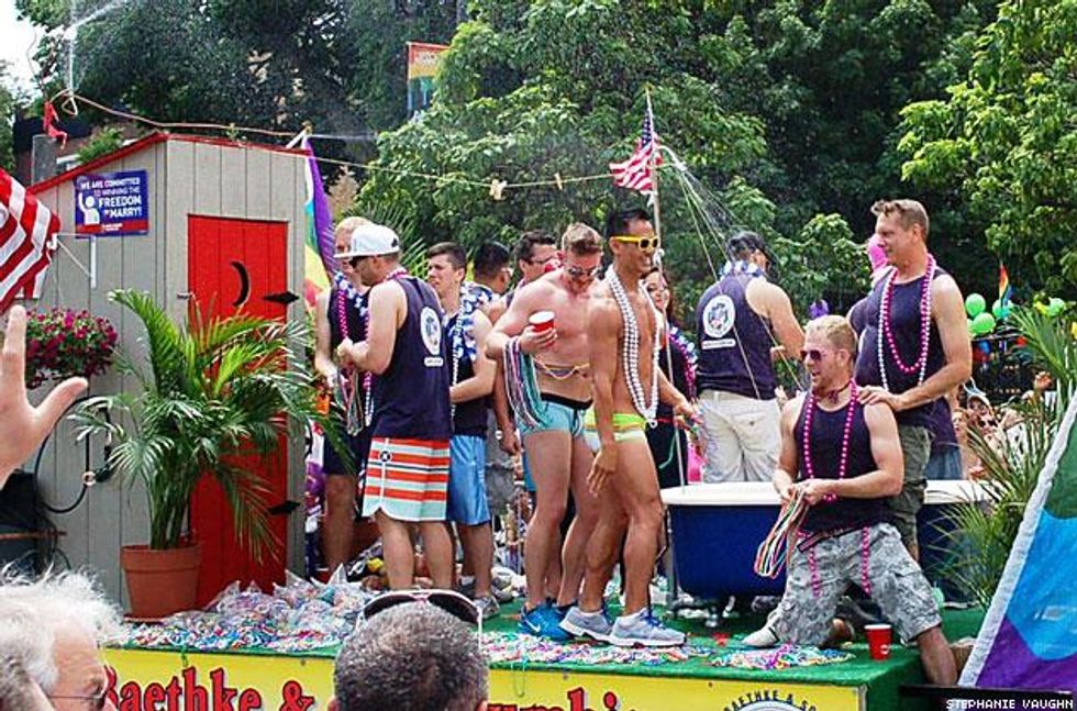 Stephanie-vaughn02x633_0