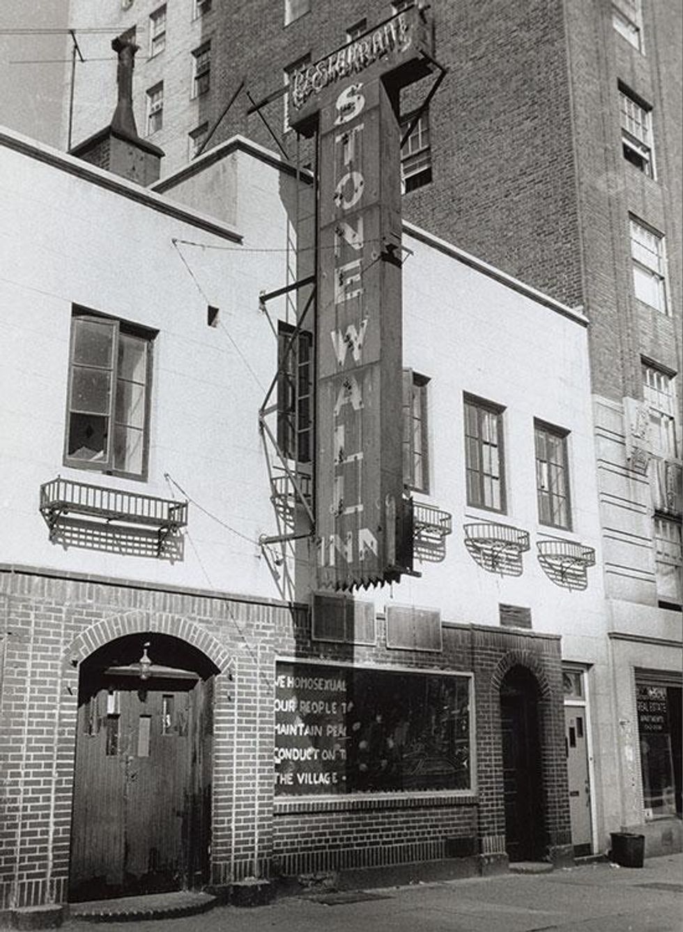 Stonewall Inn, 1969. Photograph by Diana Davies. Courtesy of New York Public Libraries Manuscript and Archives Division.