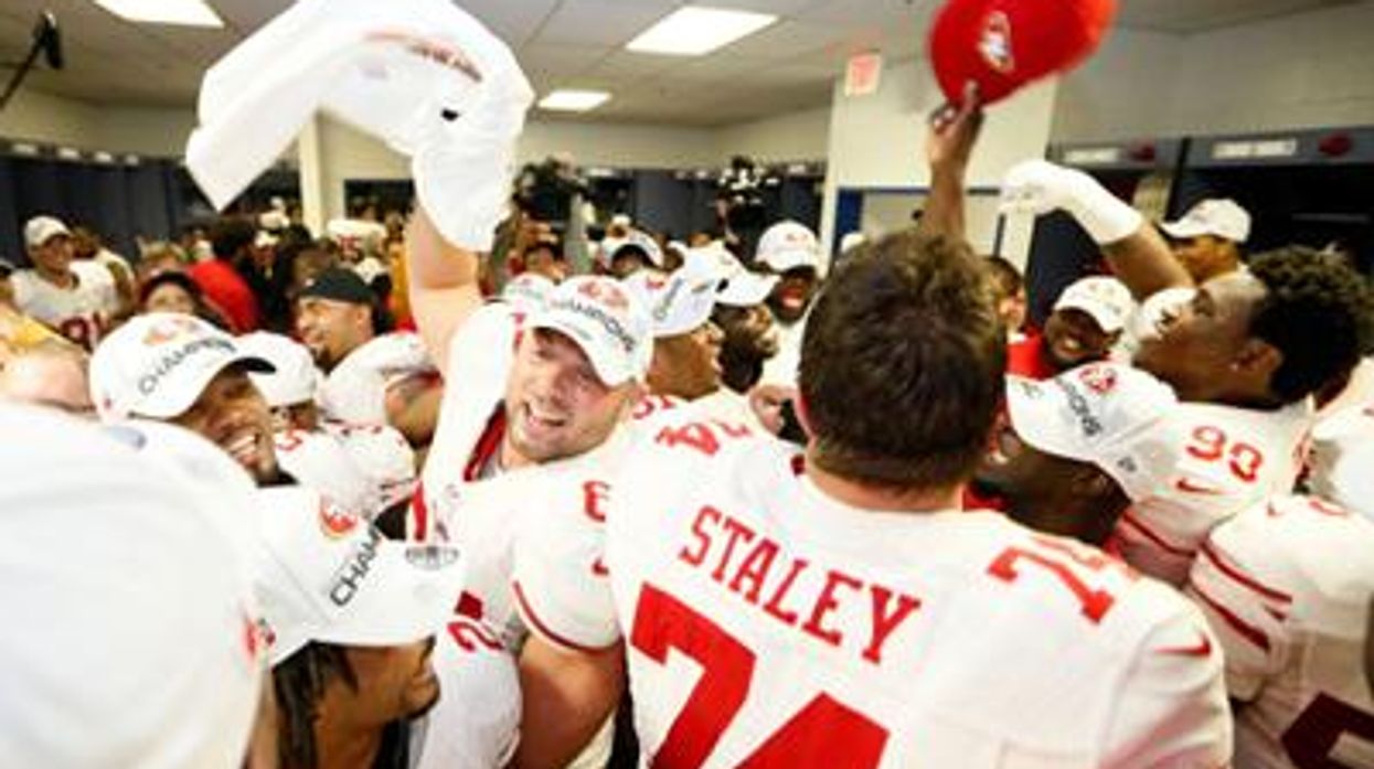 Superbowlmainx400_advocate_0