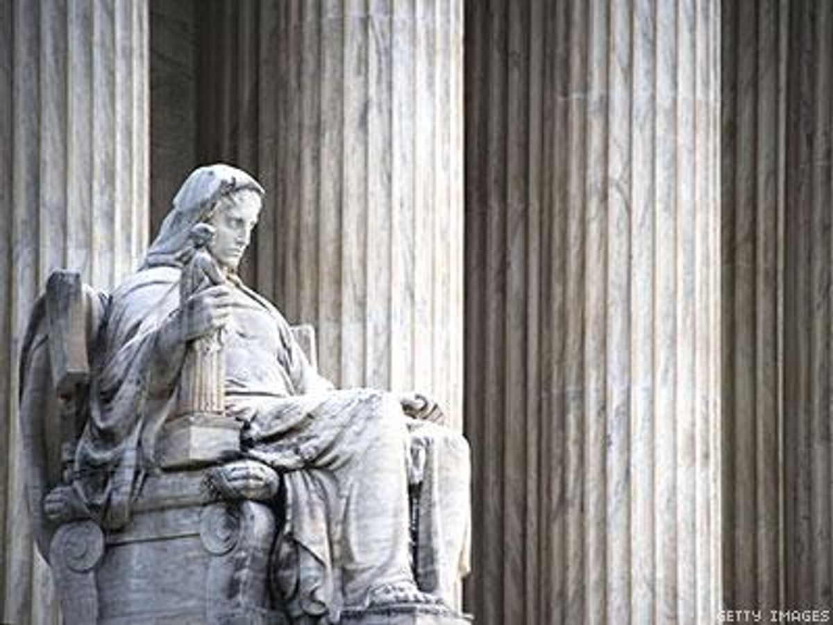 Supreme-court-james-earle-frasers-statue-x400