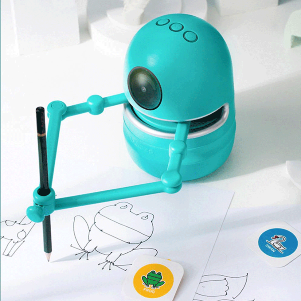 Talking Robotic Drawing Tutor