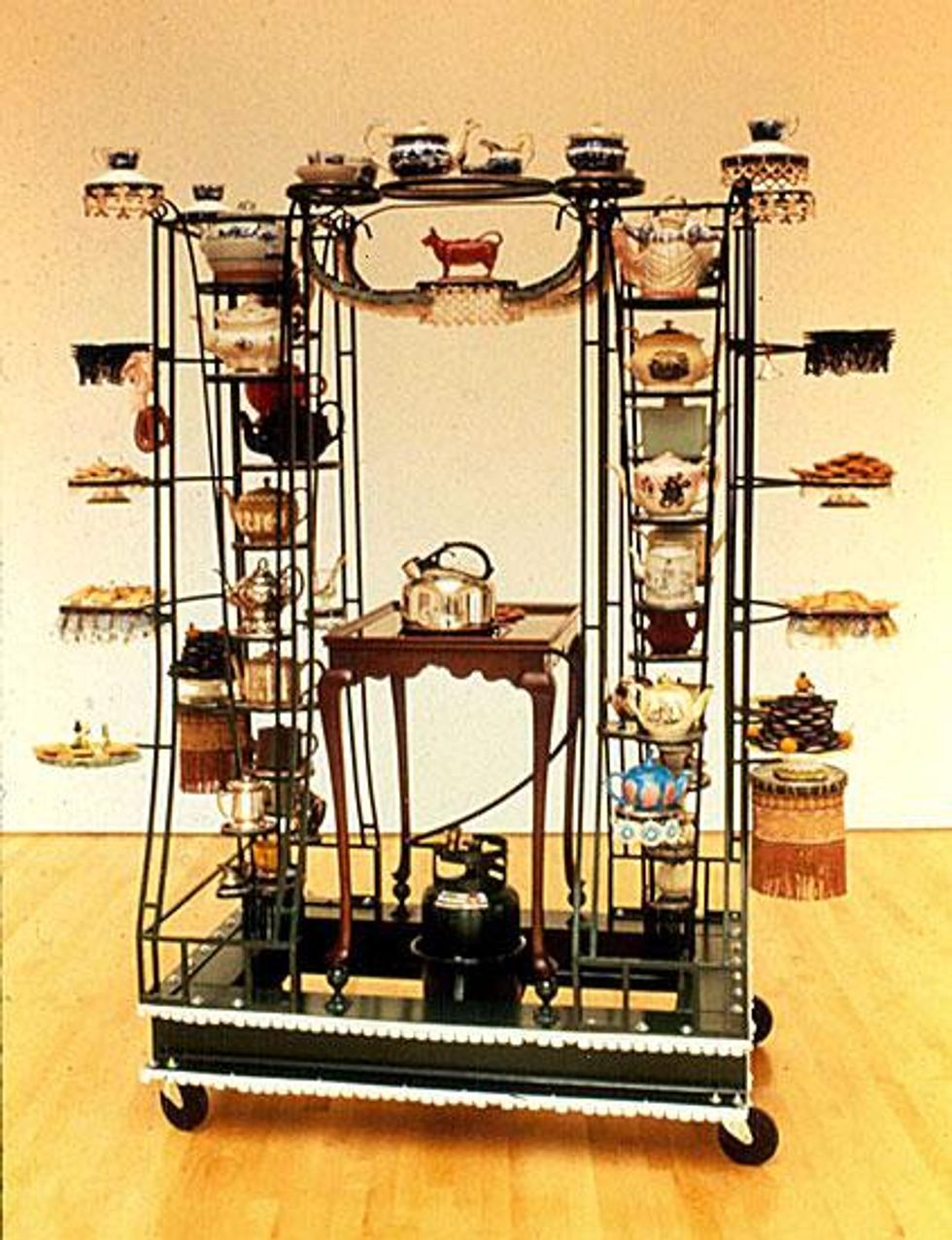 Tea-cart-museumx550d