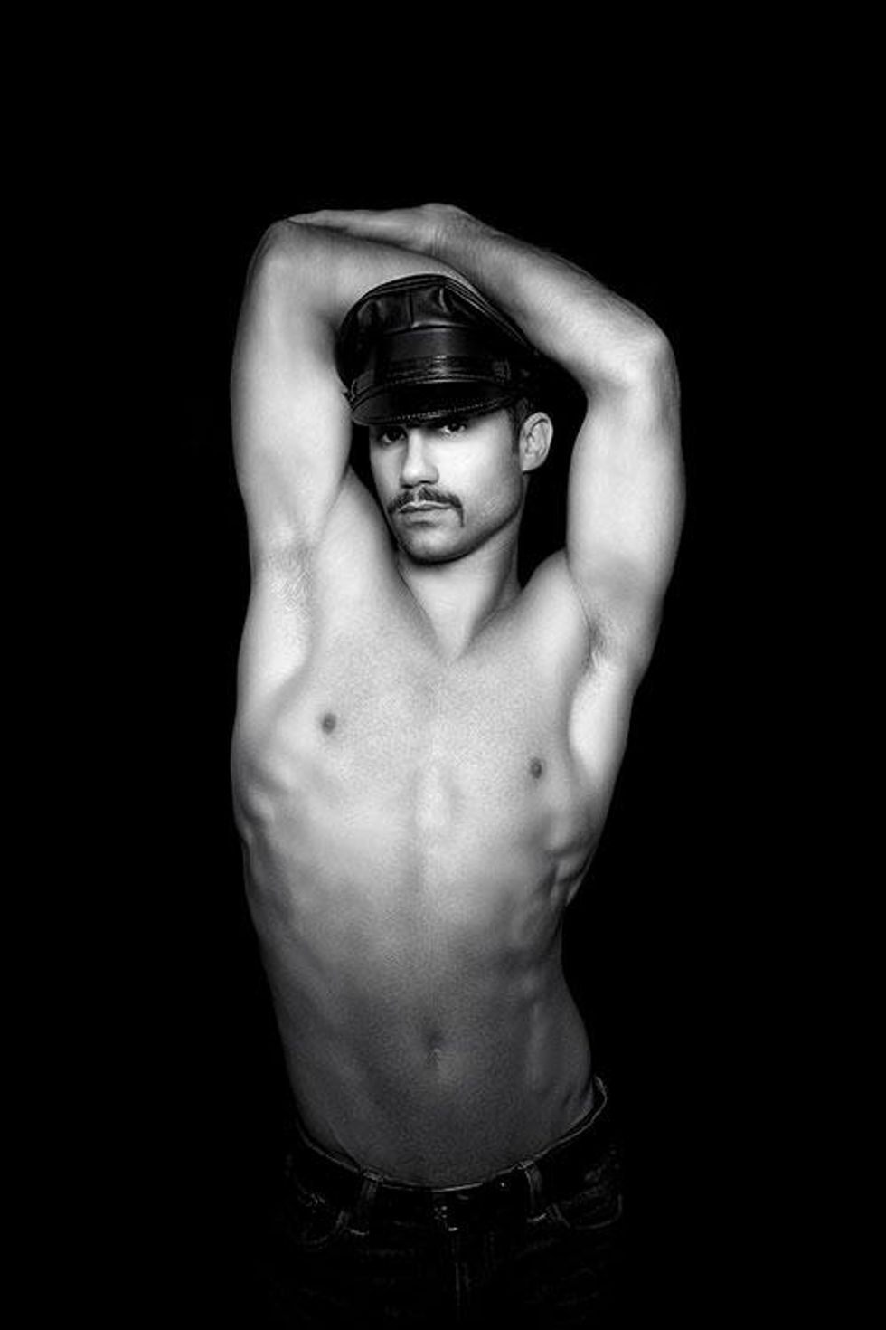 The Body by Eric Lanuit - Tom's World - Jonathan