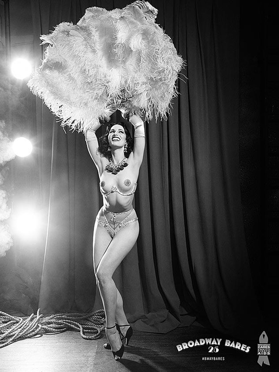 The-burlesque-dancer-photo-by-andrew-ecclesx633_0