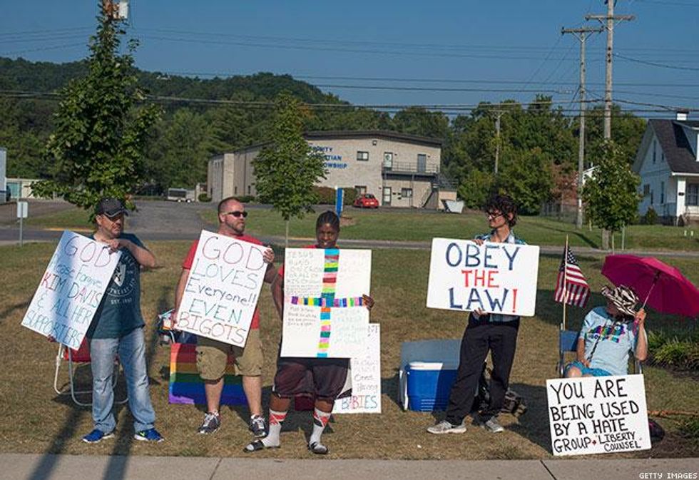 The Kim Davis Story in Photos