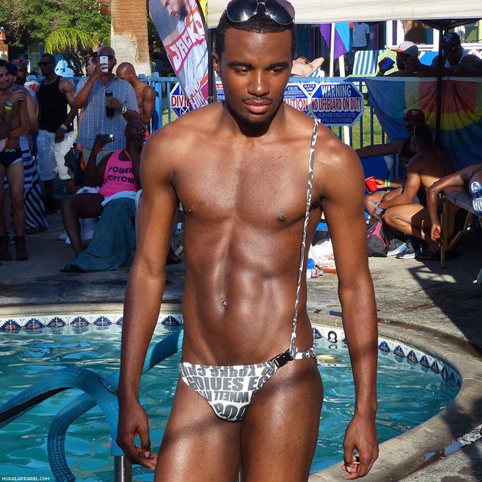 The NoRal Apparel Wordy Sling. Photography: The Blank Images. Model: Jeremy