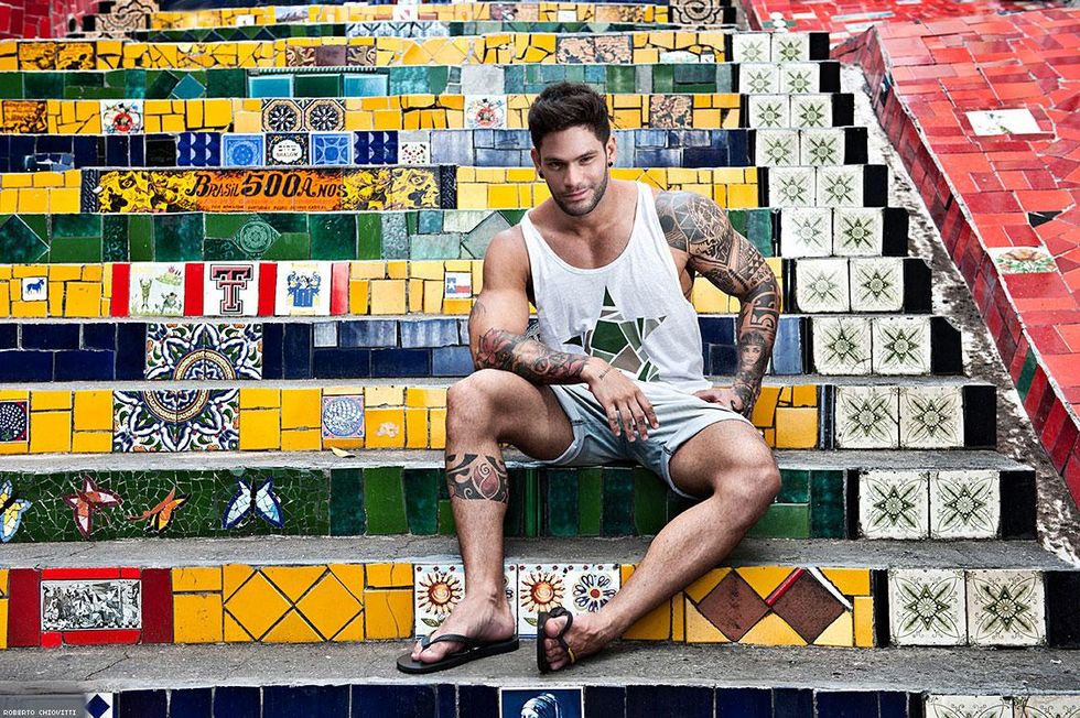 Thuan by Roberto Chiovitti