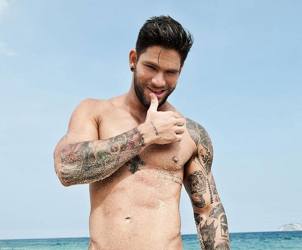 Thuan by Roberto Chiovitti