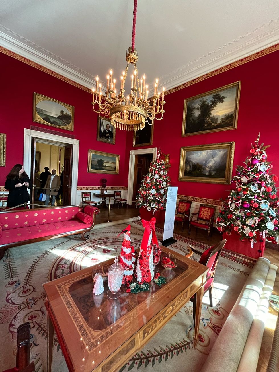 Tour White House Holiday Decorations 2023