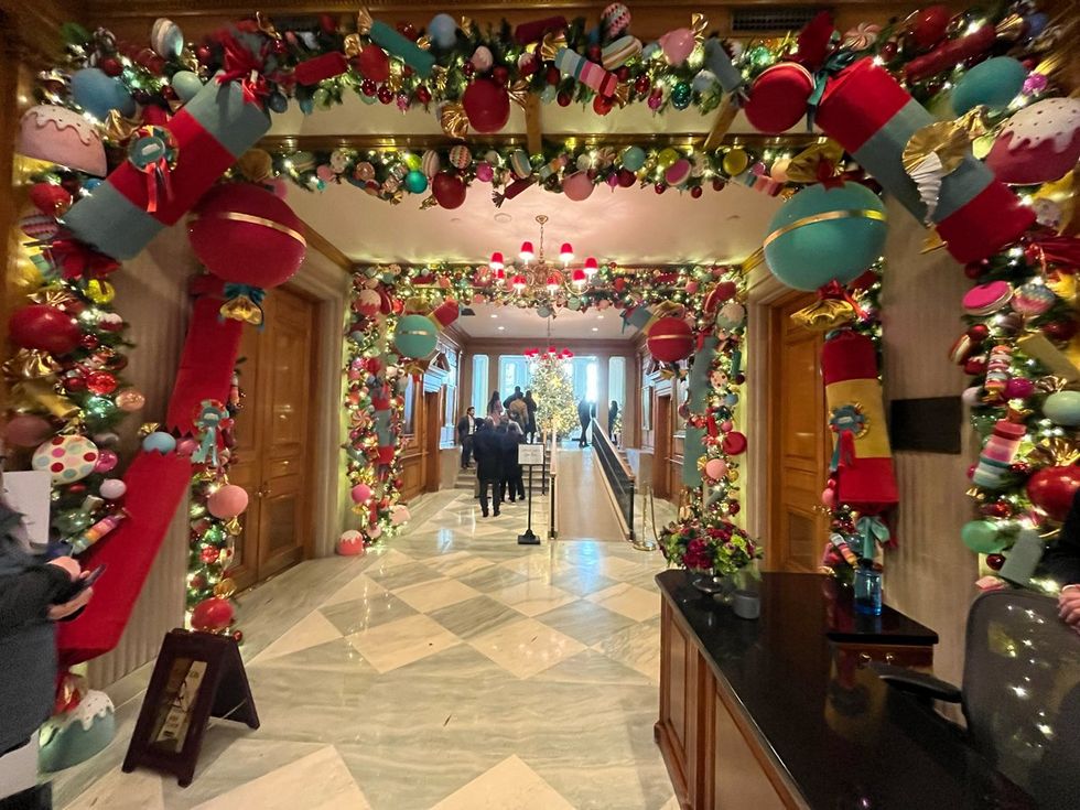 Tour White House Holiday Decorations 2023