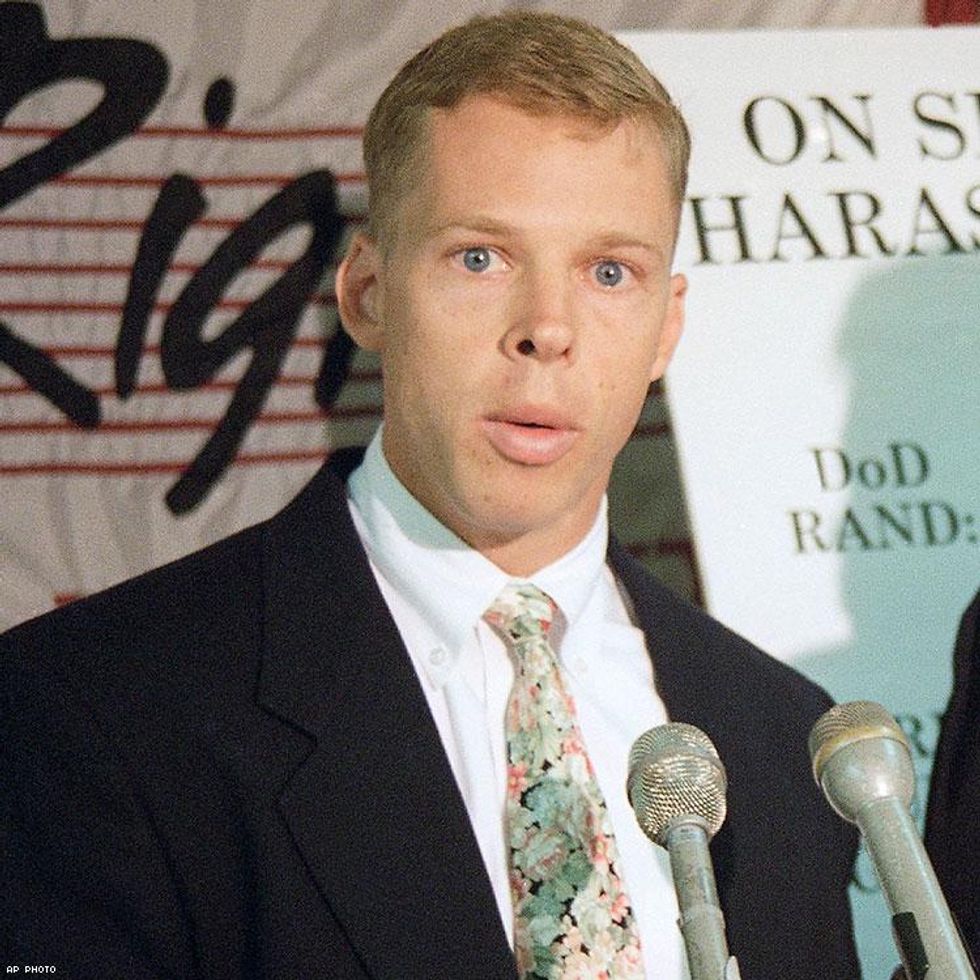 Tracy-thorne-begland_ap_9308270207