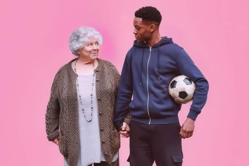 \u200bMiriam Margolyes and Alistair Nwachukwu in A Friend of Dorothy