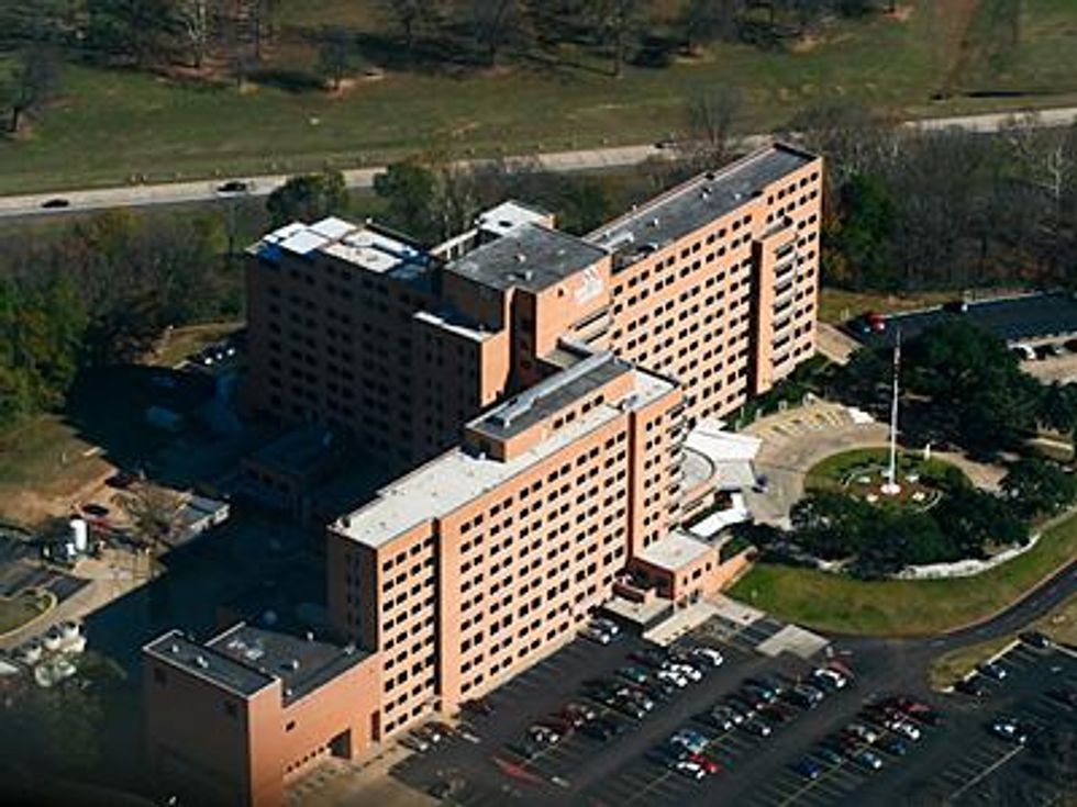 Va-overton-brooks-medical-centershreveportx400_0