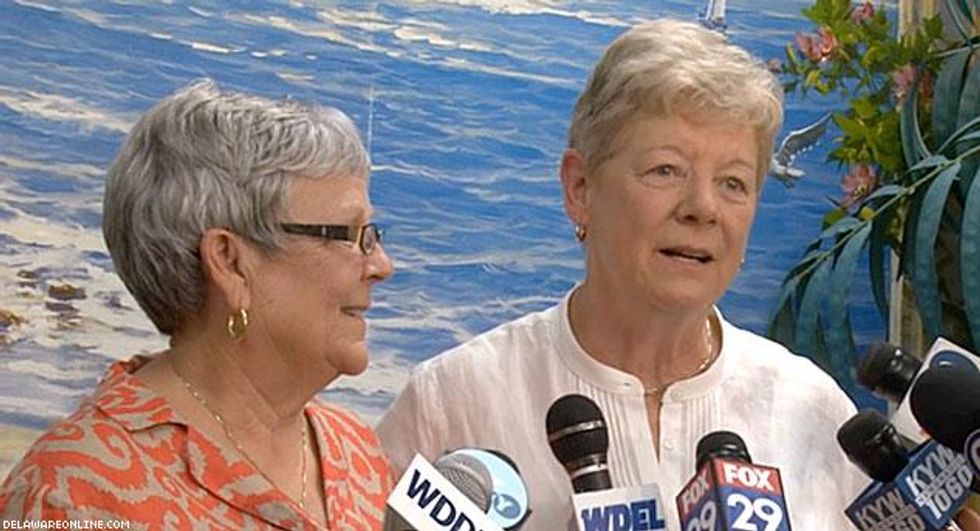 Vikki_left_karen-petersen-rightx633_0