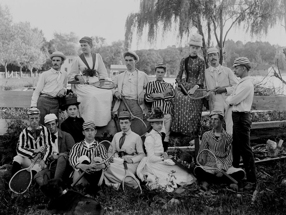 vintage photo gallery TOO GOOD TO GET MARRIED The Life and Photographs of Miss Alice Austen