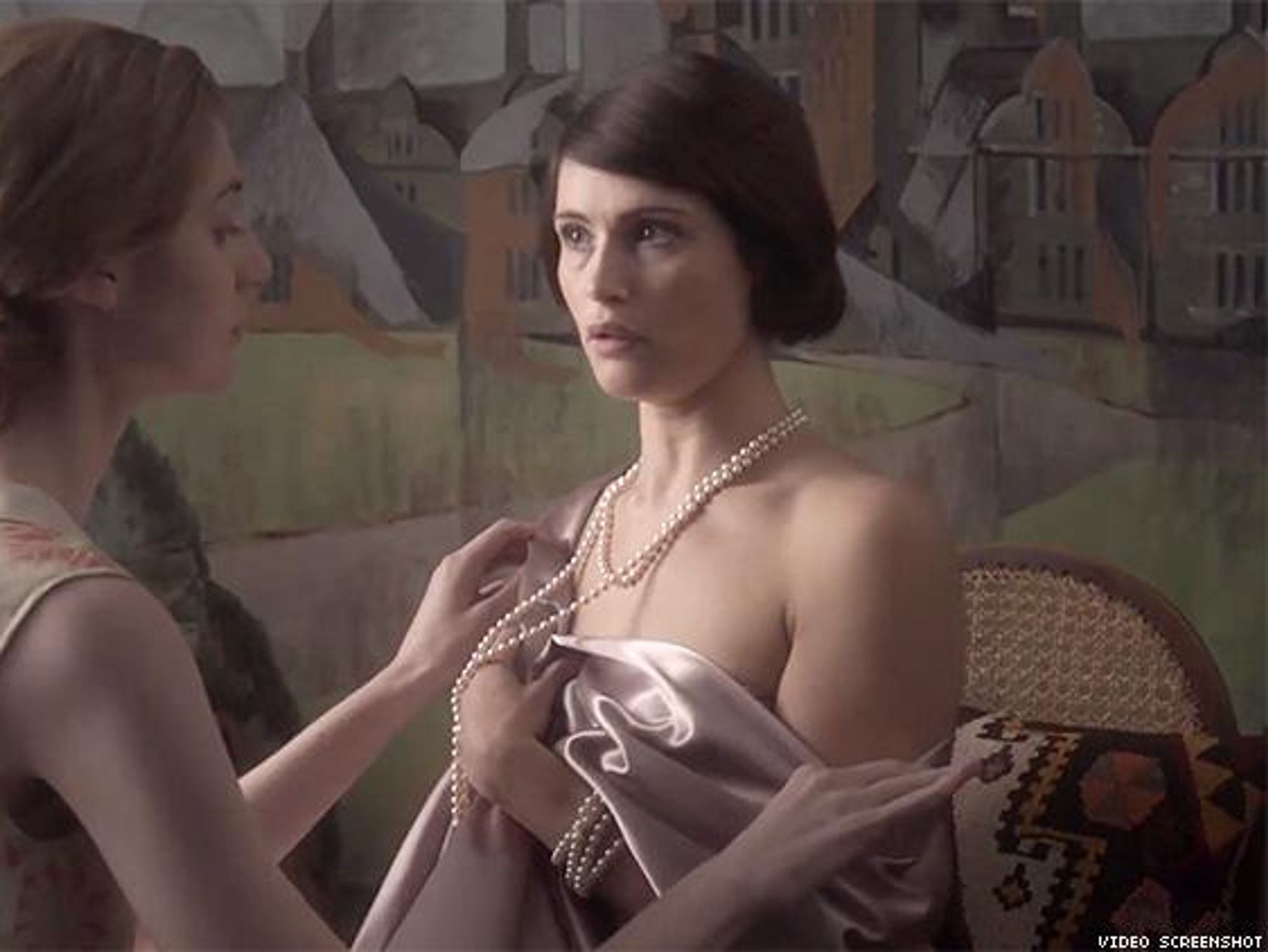 Elizabeth Debicki & Gemma Arterton Are on Fire in 'Vita and Virginia'