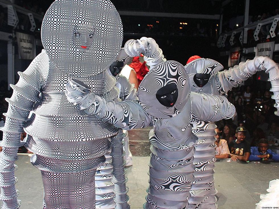 Viva-la-glam-gmhc-26th-annual-latex-ball-95