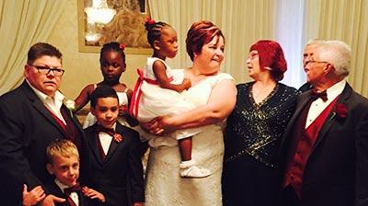 Watch--michigan-marriage-equality-plaintiffs-wedx400