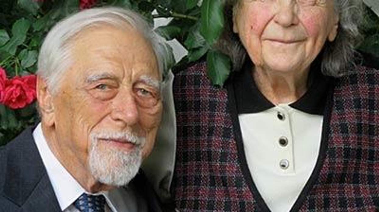 Wenger-chesterand-wifex400