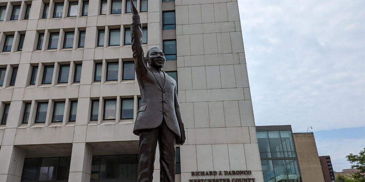 New York jury finds psychologist and surgeon didn't follow best practices in gender-affirming care case