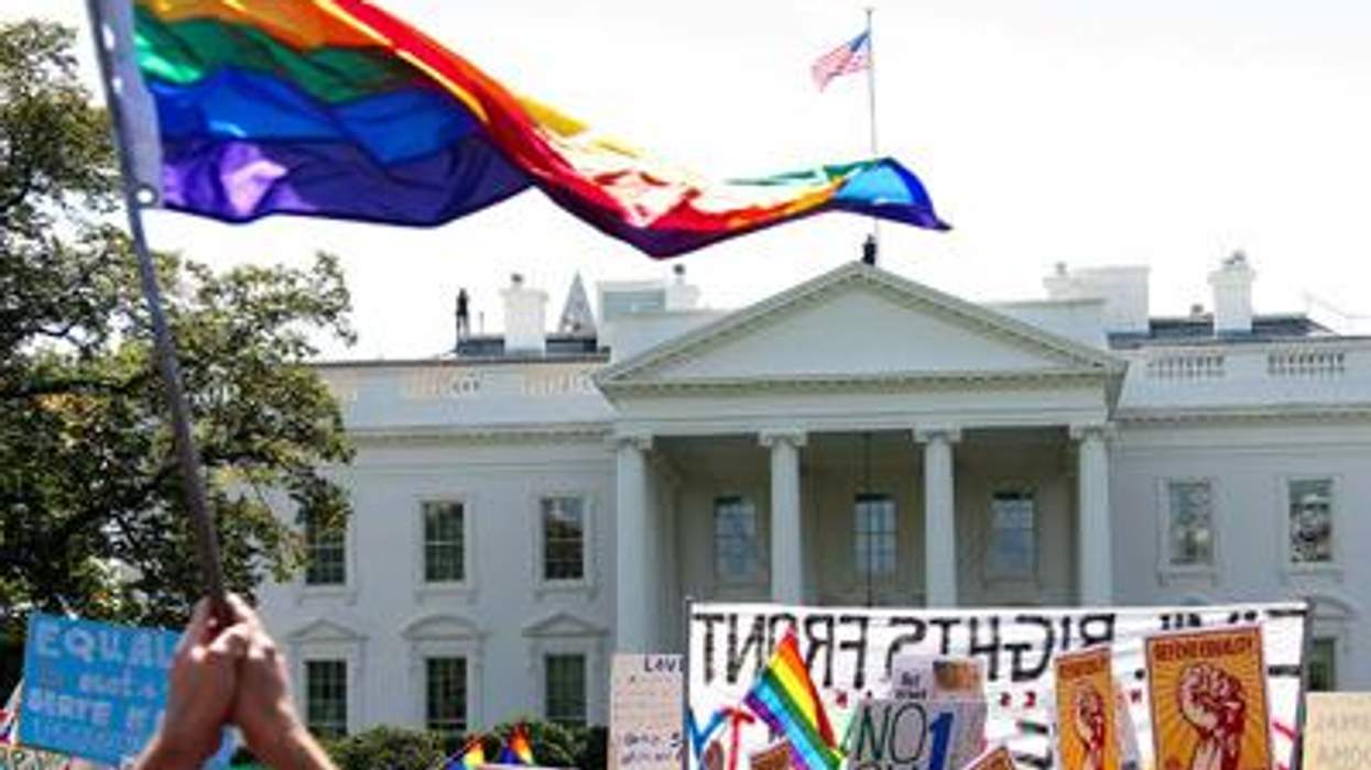 White-house-non-binary-genders-x400