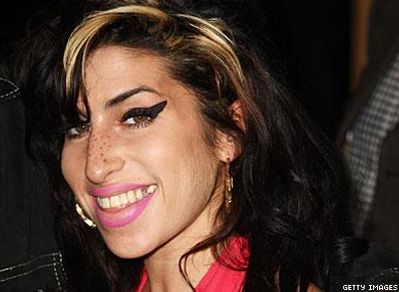 Death Photos Of Amy Winehouse
