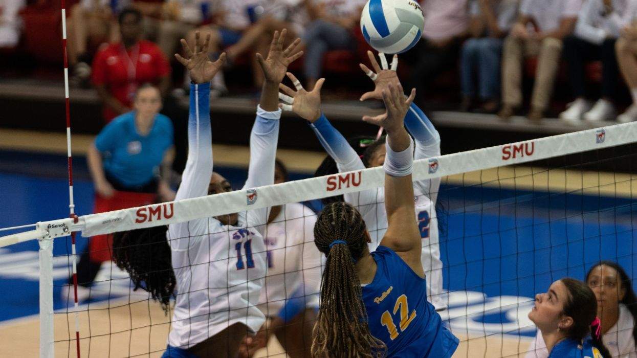 women's volleyball game