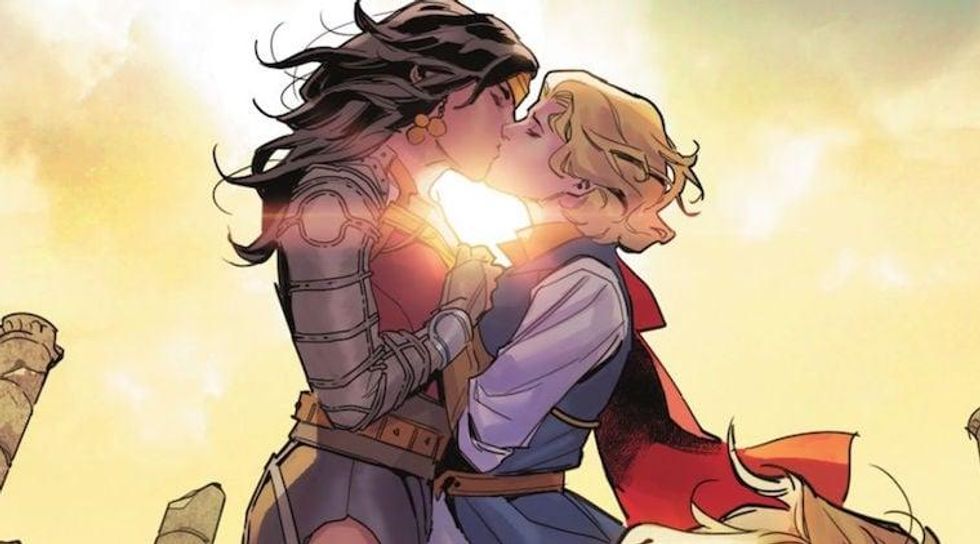 Wonder Woman - DC - Kiss