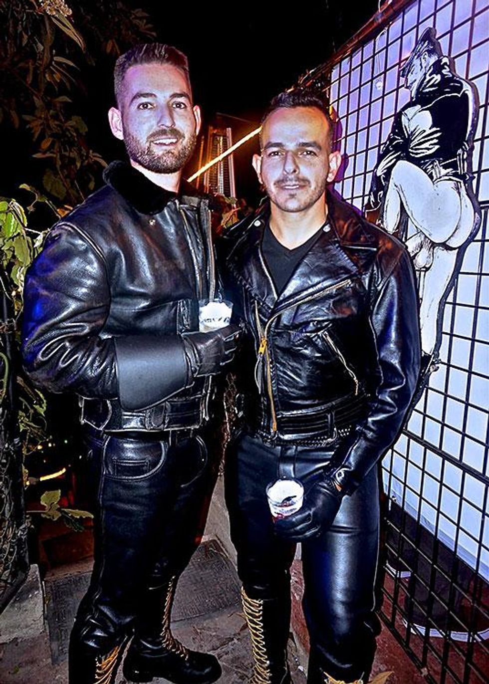 Yes, there are still traditional leather dads, Virginia.