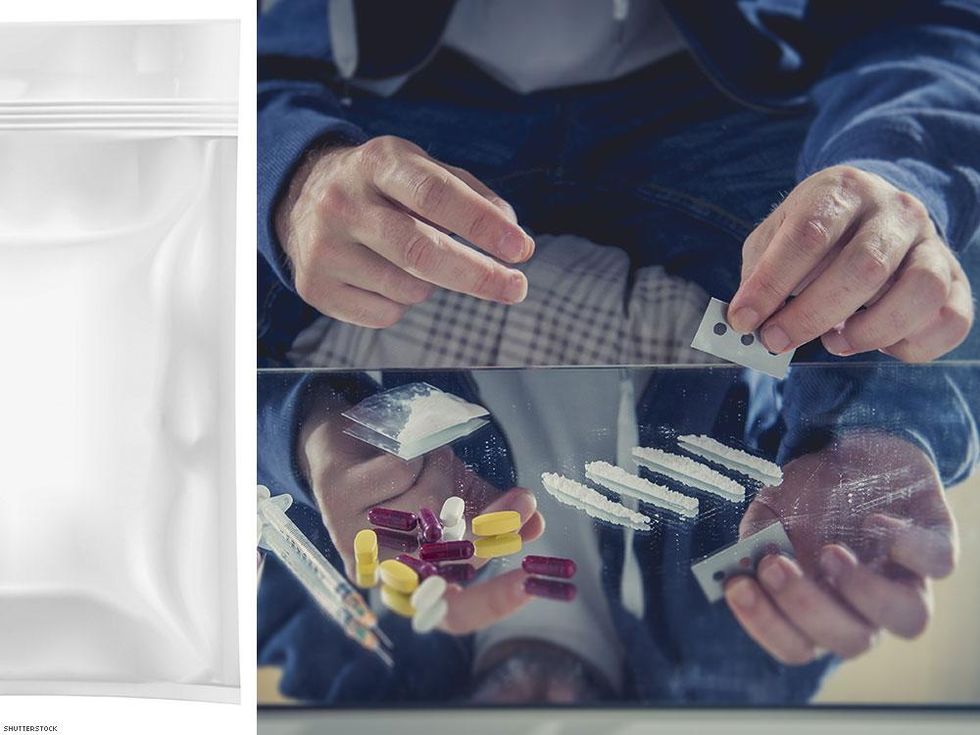 Ziploc bag on left = has drugs. Ziploc bag on right = looking for drugs.