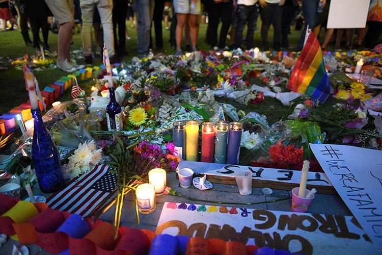 Orlando llora a sus muertos 6