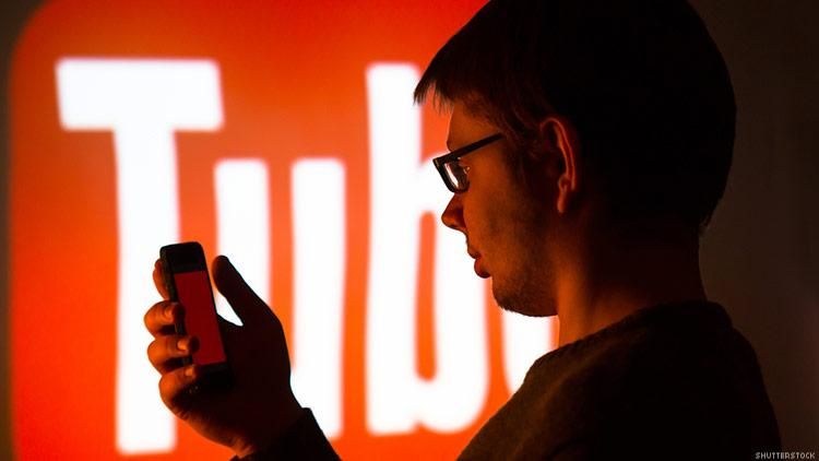 first image of the article