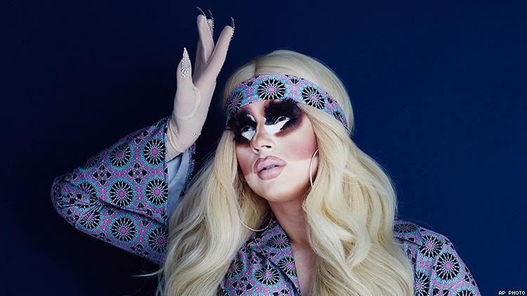 first image of the article