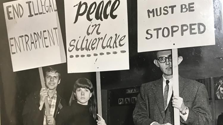 first image of the article