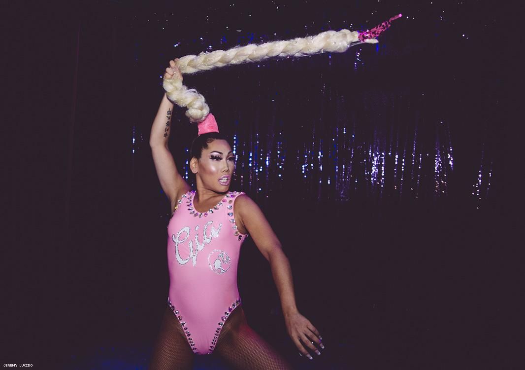 100 Monstrously Hot Pics of Queen Kong's Final Queer Kiki