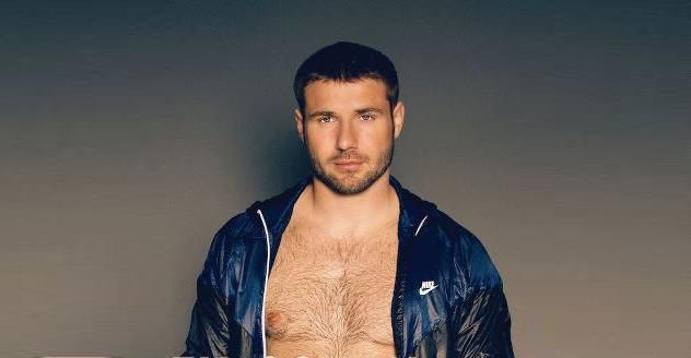 Ben Cohen joins Dan Savage at Broadway&#8217;s WICKED
