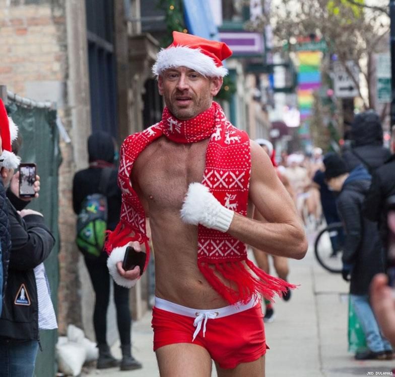 Speedo Run 130 Photos of Santa Speedo Run Prove Chicago Is Lovely in December
