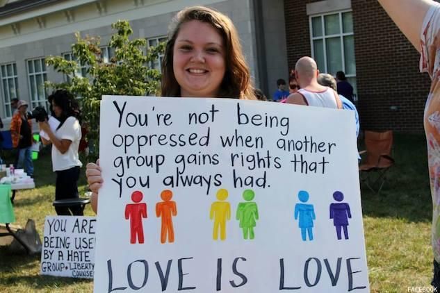 PHOTOS Equality Advocates Picket Antigay Kentucky Clerk