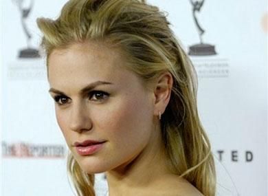 Anna Paquin: Bisexuality Not a Big Secret

