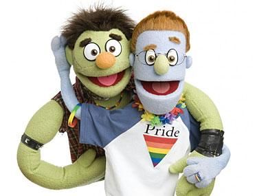 Gay  Puppets to Wed in NYC Sunday
