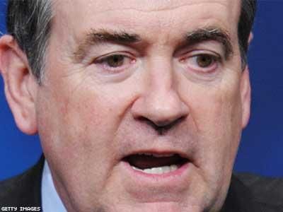 Mike Huckabee Equates Gay Scout Leaders With Child Molesters
