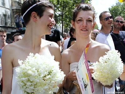 France Debates Sweeping Changes as Part of Marriage Equality Law
